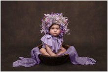 Load image into Gallery viewer, Christmas Flower Bonnet for 9–24 Months Olds - Handmade Festive Headpiece - Bonnet's Colours: Cream, Gold, Beige - Photography Prop