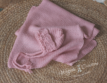 Load image into Gallery viewer, Wrap and Bonnet Set - Newborn - Pink Colour - Handmade - Ready to Send - Photography Prop