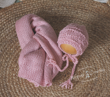 Load image into Gallery viewer, Wrap and Bonnet Set - Newborn - Pink Colour - Handmade - Ready to Send - Photography Prop