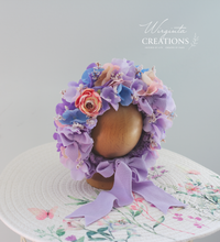 Load image into Gallery viewer, Flower Bonnet for Newborns (0-3 Months) - Photography Headpiece - Lilac, Purple Colour - Photo Prop
