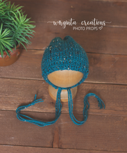 Load image into Gallery viewer, Knitted bonnet for newborn. Teal. Handmade Ready to send