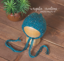 Load image into Gallery viewer, Knitted bonnet for newborn. Teal. Handmade Ready to send