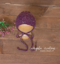 Load image into Gallery viewer, Knitted bonnet for newborn. Dark Magenta. Handmade Ready to send