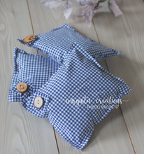 Load image into Gallery viewer, Posing pillow for a newborn. Baby Photo Props. Checked fabric. White and blue. Decorated with wooden button. Ready to send