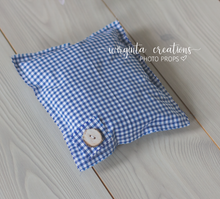 Load image into Gallery viewer, Posing pillow for a newborn. Baby Photo Props. Checked fabric. White and blue. Decorated with wooden button. Ready to send