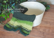 Load image into Gallery viewer, Knitted Blanket/layer. Dark green, light green. Ready to send