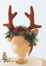 Load image into Gallery viewer, Handmade Reindeer Antler Headband with Pinecones, Fruits &amp; Berries – Christmas Photography Prop for Kids &amp; Adults