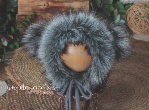 Koala bonnet for 12-24 months old. Grey. Tattered style, decorated with faux fur. Ready to send photo prop