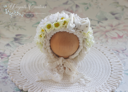 Flower Bonnet for Newborns (0-3 Months) | Chamomile Photography Headpiece | White, Cream Colour | Ready to Send