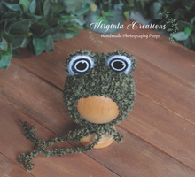 Load image into Gallery viewer, Newborn Footed Romper, Matching Frog Bonnet and Posing Toy Set | Photo Prop | Khaki Colour | Knitted | Ready to Send