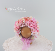 Load image into Gallery viewer, Flower Bonnet for Newborns (0-3 Months) | Photography Headpiece | Pink Colour | Ready to Send