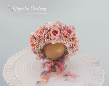 Load image into Gallery viewer, Flower Bonnet for Newborns (0-3 Months) | Photography Headpiece | Pink, Cream Colour | Ready to Send