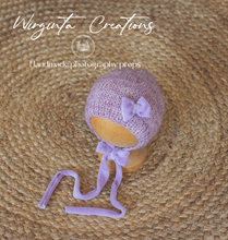 Load image into Gallery viewer, Newborn set | Lilac | Knitted Wrap and Bonnet | Ready to Send | Photography Prop