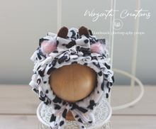 Load image into Gallery viewer, Cow`s outfit for 12-24 months old. Sitter. White and black. Bonnet and matching romper.Ready to send photo prop