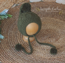 Load image into Gallery viewer, Handmade Bonnet and Matching Dungarees Outfit for 12-24 Months Old - Khaki