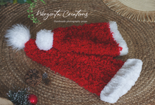 Load image into Gallery viewer, Christmas hat| Knitted with Pom-Pom| White and Red| Photography Prop