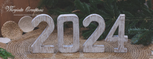 Load image into Gallery viewer, Wooden numbers bundle, Free-standing, Distressed white. Numbers 2023 and 4. New Years decoration, Photo prop, Home decor, Studio prop
