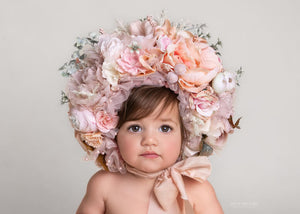 Christmas Flower Bonnet for 9–24 Months Olds - Handmade Festive Headpiece - Bonnet's Colours: Cream, Gold, Beige - Photography Prop
