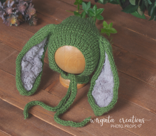 Load image into Gallery viewer, Bunny outfit for 6-12 months old. Bonnet and matching romper, Floppy ears, Green. Knitted outfit. Photography props. Ready to send
