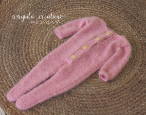 Footed romper and matching teddy bear hat for Newborn, pink. Fuzzy yarn. Ready to send