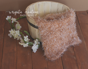 Blanket/layer. Bump blanket. Knitted. Light brown. Fuzzy, fluffy. Photo prop. Ready to send