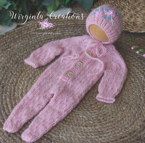 Pink outfit knitted props